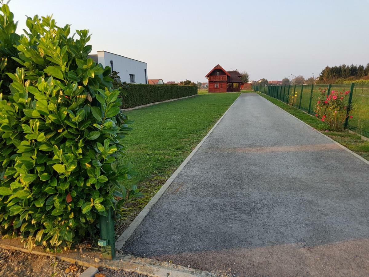 54 Green Road Varazdin Kucan Marof Екстериор снимка